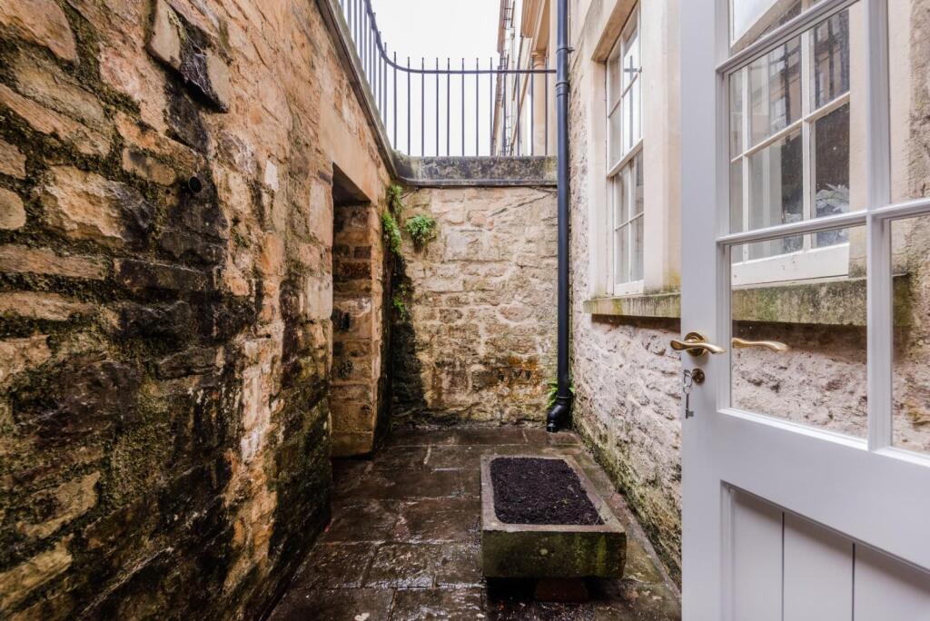 Additional image 13 of Basement Flat, Great Bedford Street, Bath