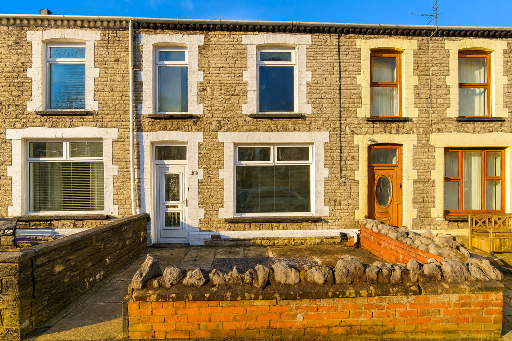 Main image of property: Shelone Terrace, Neath