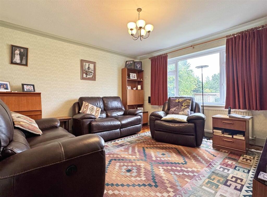 House in Chelmsford, Great Baddow - View 3