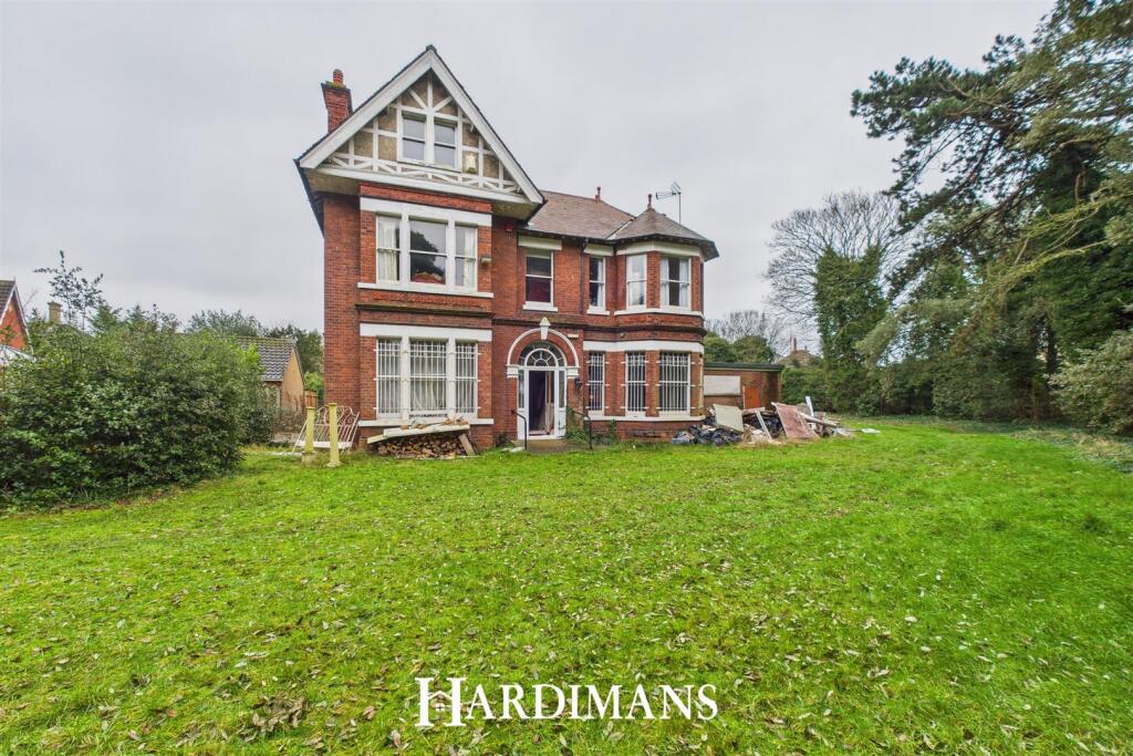 Main image of property: London Road South, Lowestoft