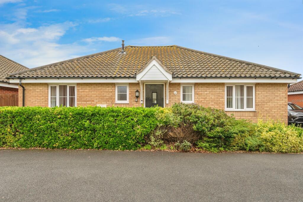 Purslane Drive, Caister-On-Sea, Great Yarmouth photo 3