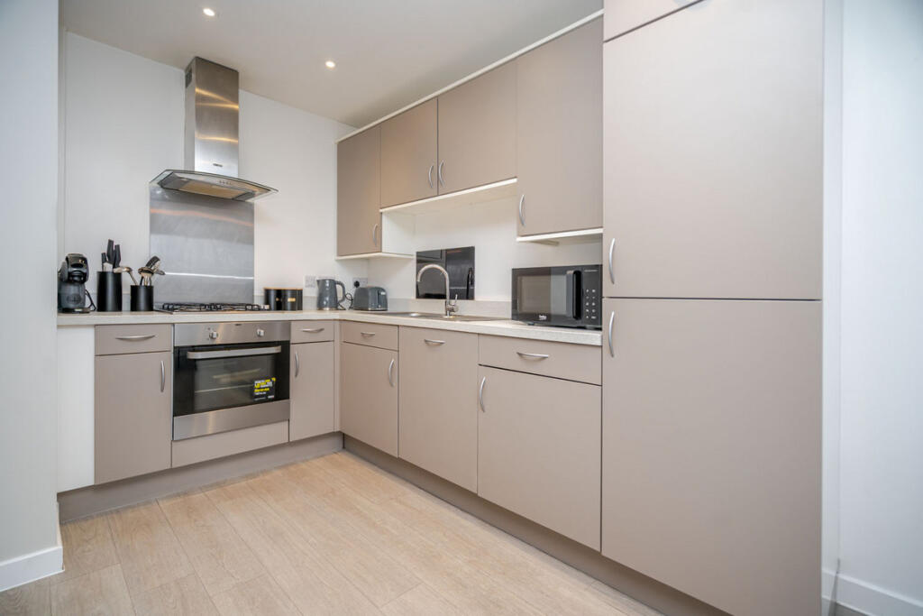 Islay Court Newton Leys, Milton Keynes, MK3 photo 3