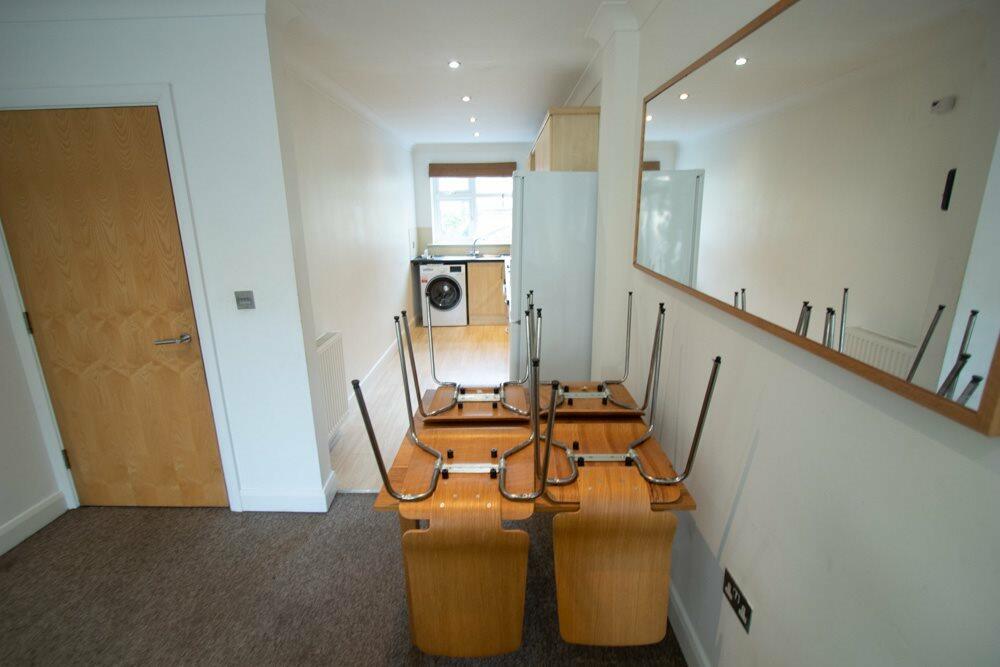 2a Portchester Place, Bournemouth,  photo 3