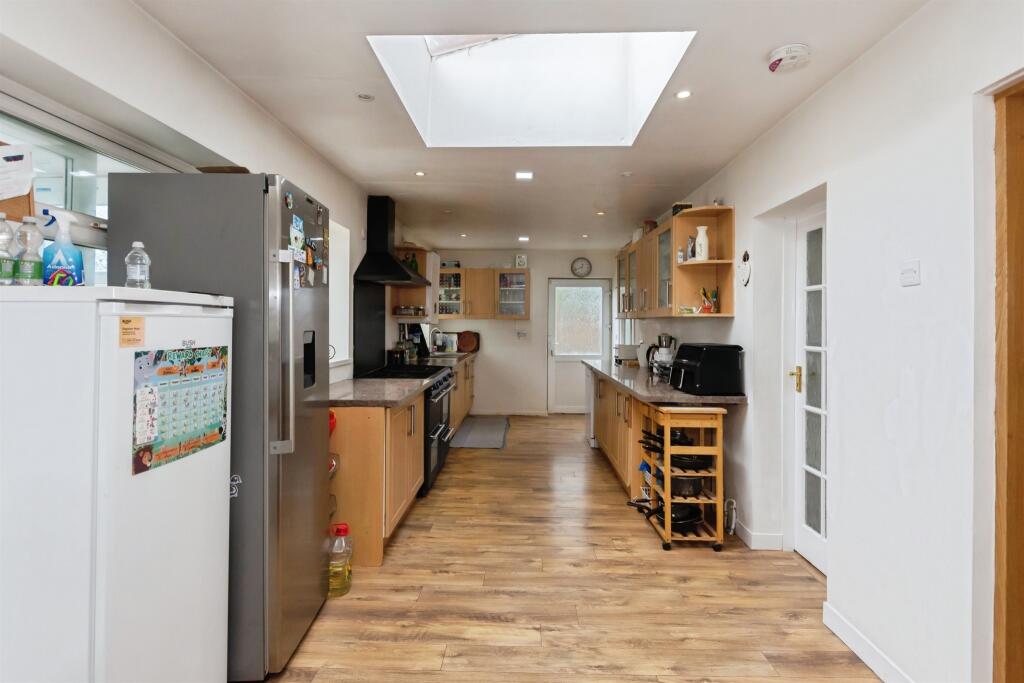 House in Sandwell, West Midlands - View 4