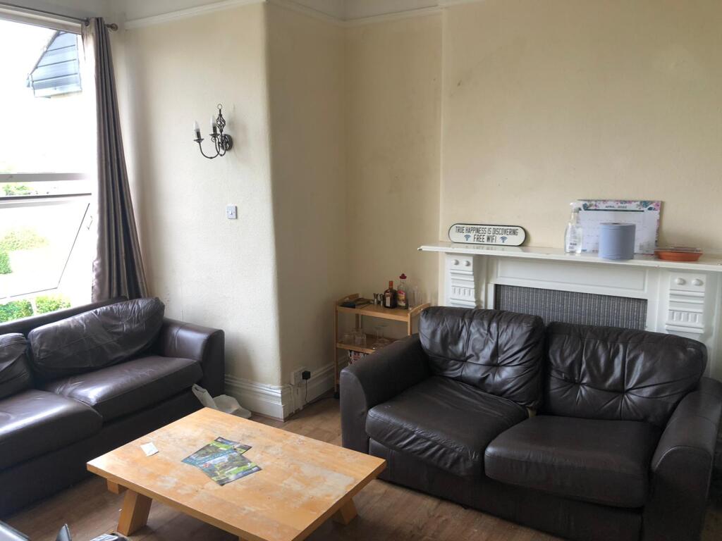 1 bedroom house share for rent