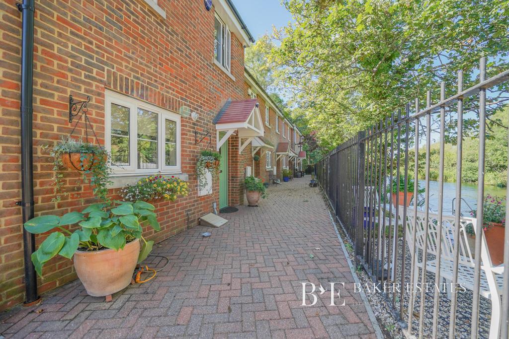 Main image of property: Benbridge Close, Heybridge