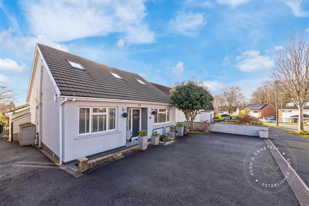 4-bed detached on Dan-Y-Graig, Rhiwbina, £599,950