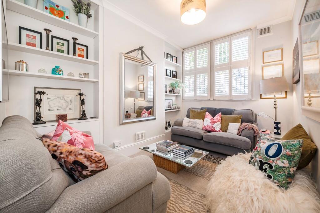 House in London - View 2