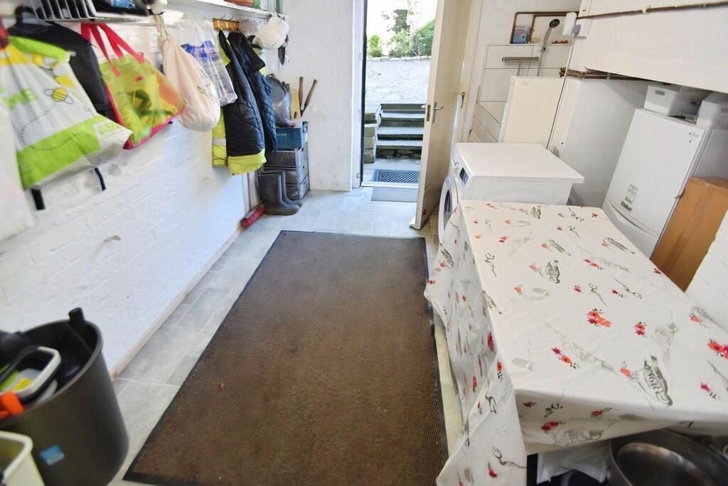 Additional image 14 of Farfield Road, Shipley