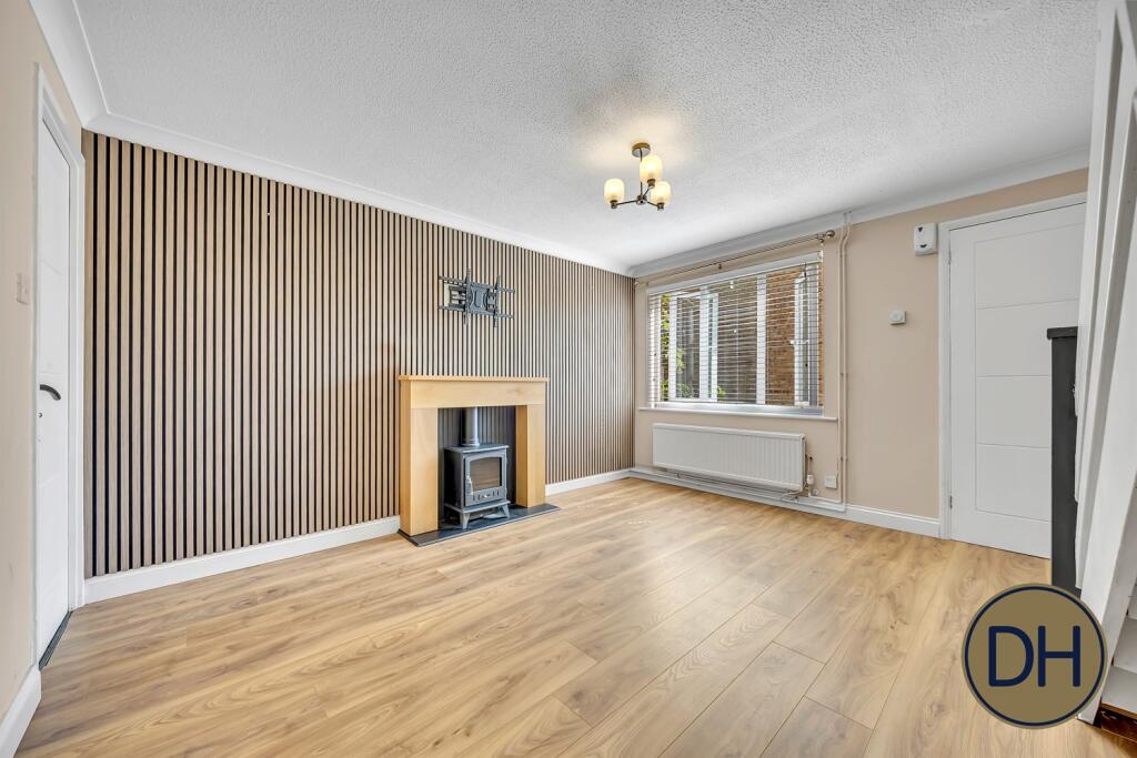 Beaufort Close, North Weald, Essex CM16 - More