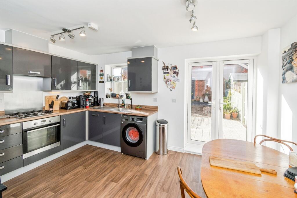 House in Eastleigh, Hedge End - View 5