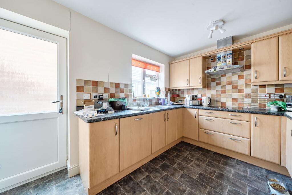 House in Stevenage, Stotfold - More