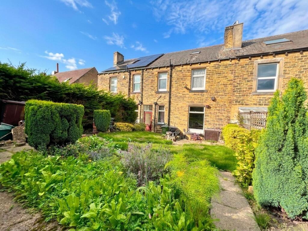 House in Kirklees, Walpole, Beaumont Park - View 2