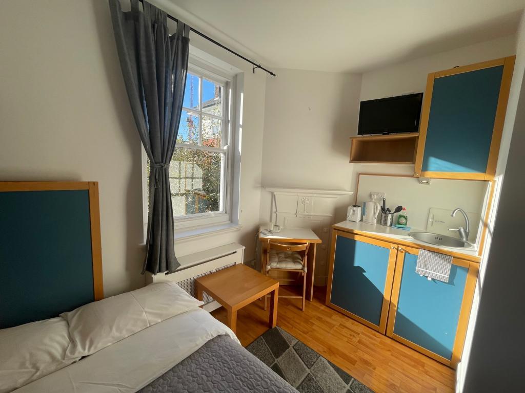 Studio flat for rent