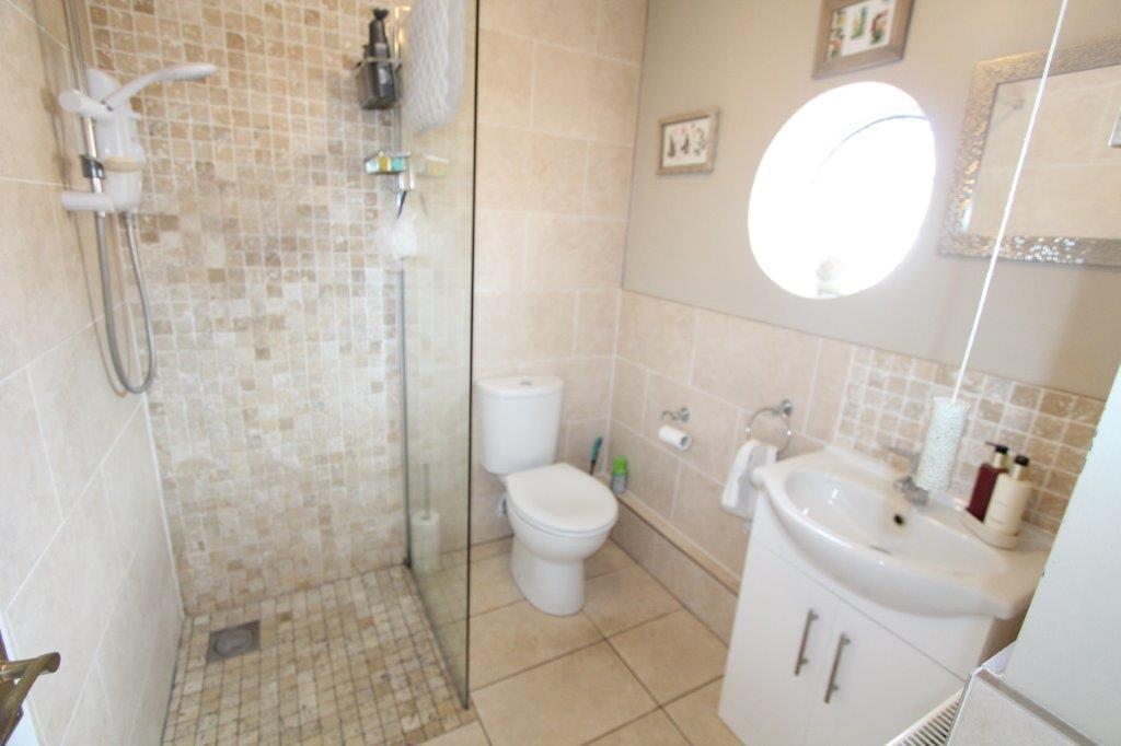 House in Gwersyllt, Wrexham - View 3