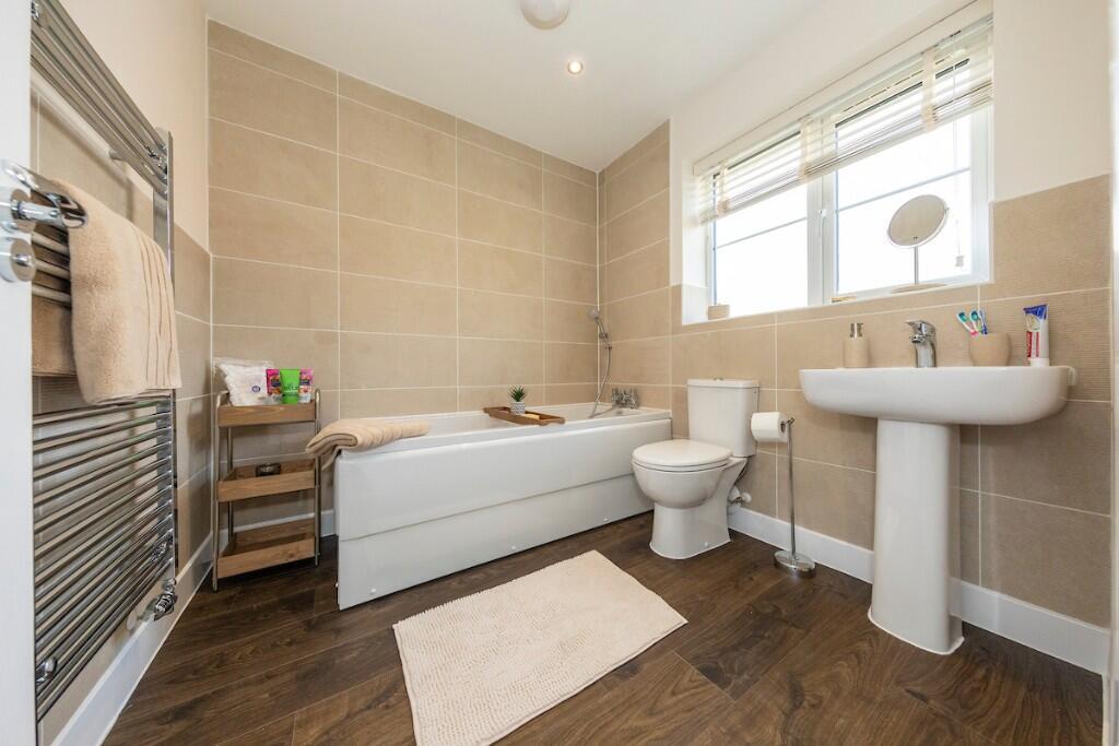 House in Spalding, Pinchbeck - View 4