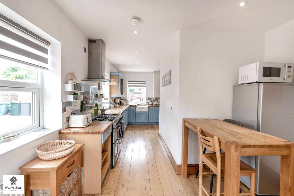 House in Doncaster - View 5