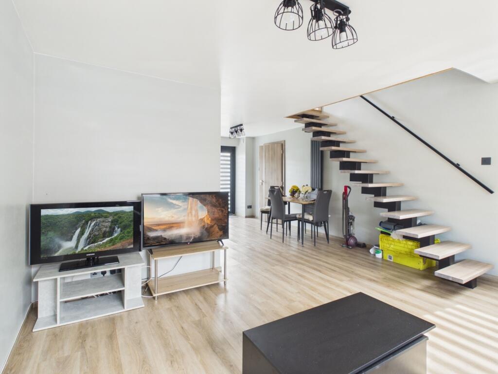 Dore Close, Northampton, NN3 8NJ - View 6