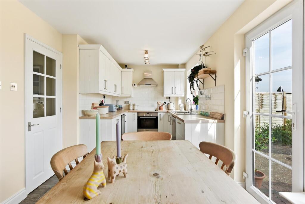House in Stratford-on-Avon, Shipston on Stour - More