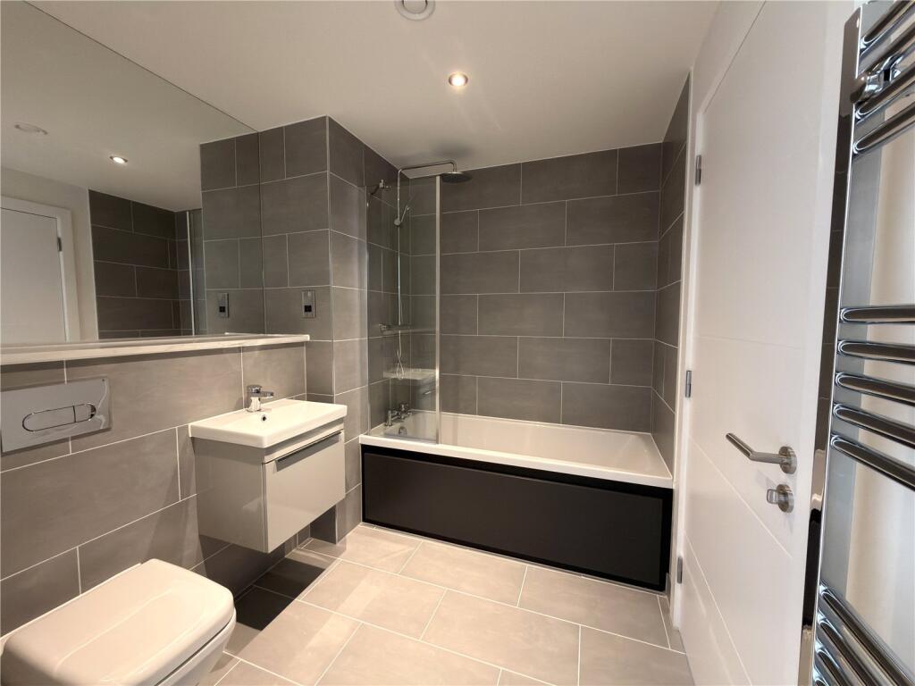 Apartment in Birmingham, Rea Valley, Digbeth - More