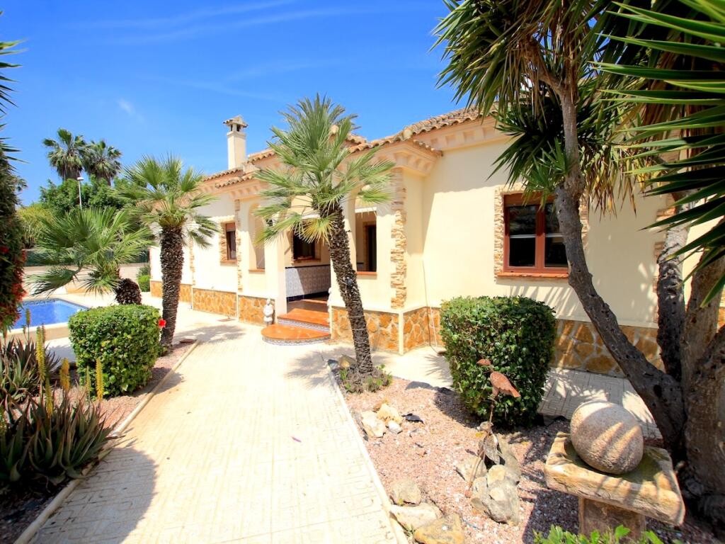 Main image of property: Valencia, Alicante, Formentera Del Segura