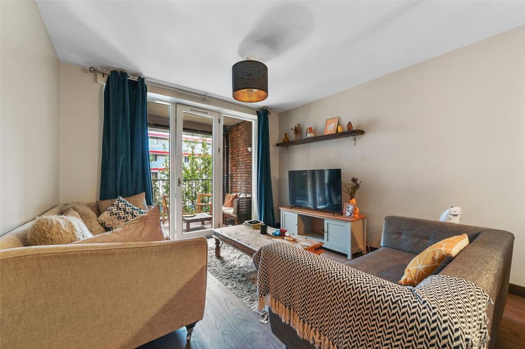 Apartment in London, Fish Island, Bow - View 3