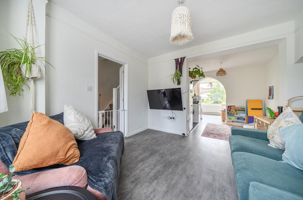 House in Sidcup, The Hollies, Blackfen - View 4