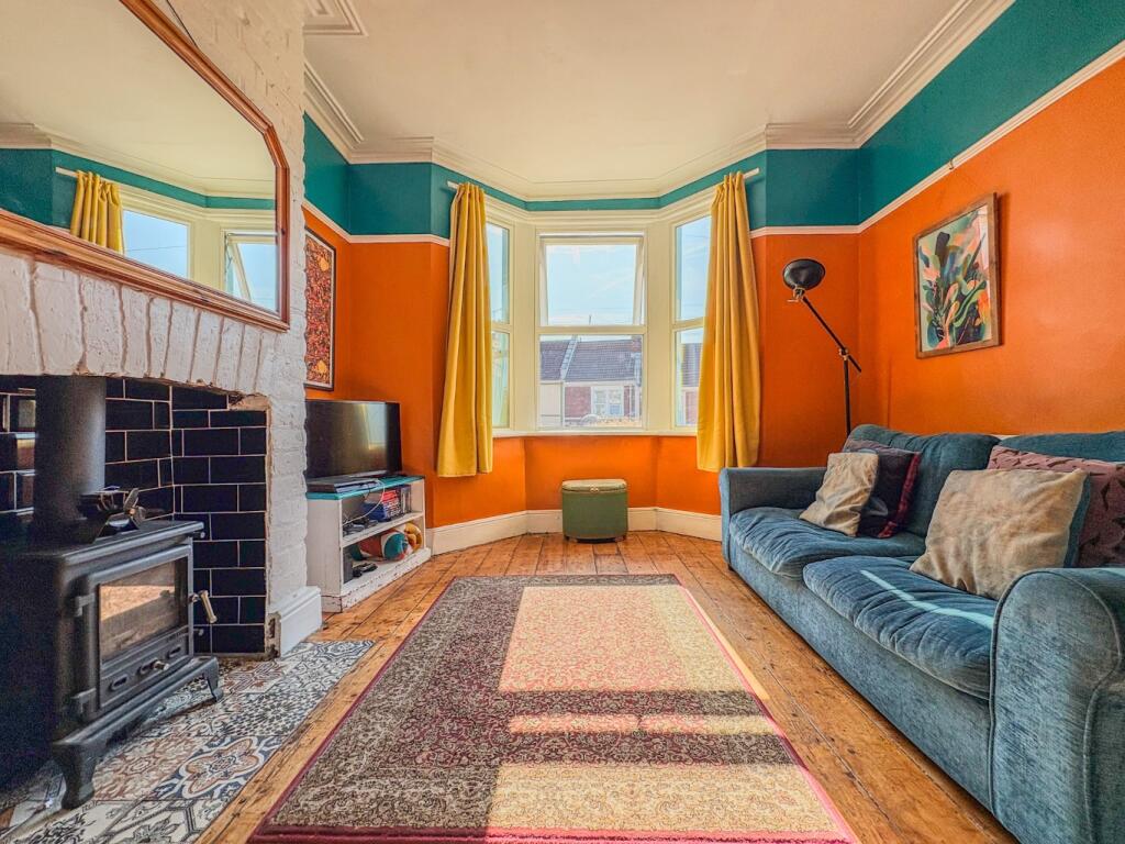 House in Bristol, St Anne's - View 2