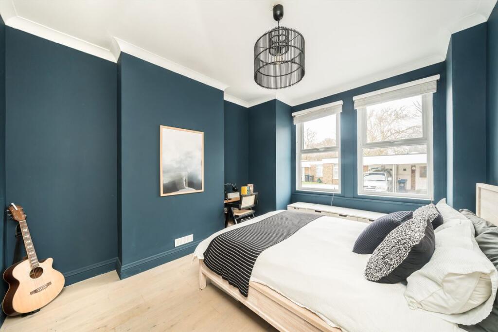 Apartment in London - View 5
