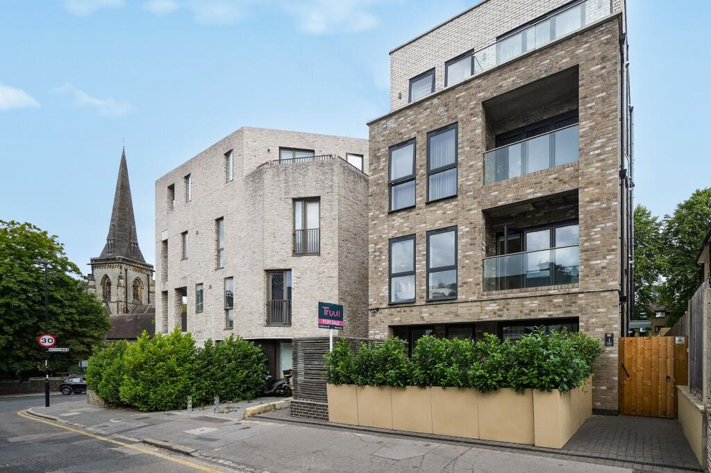 Apartment in Croydon