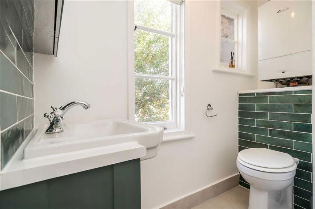Apartment in London - View 5