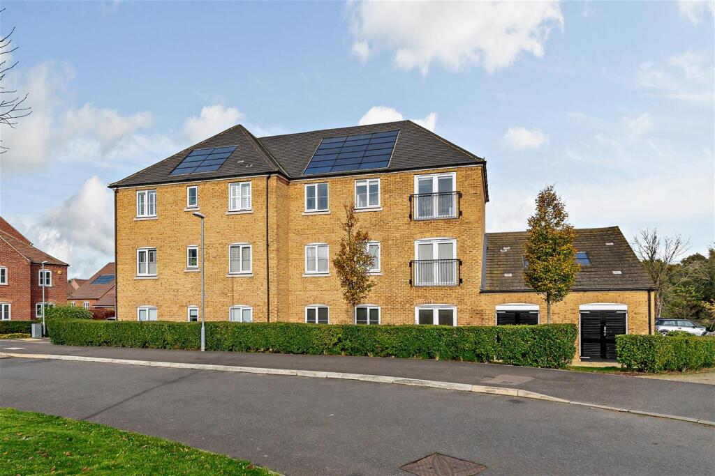 Main image of property: Hemsley House, 2 Bettenson Close, Chislehurst