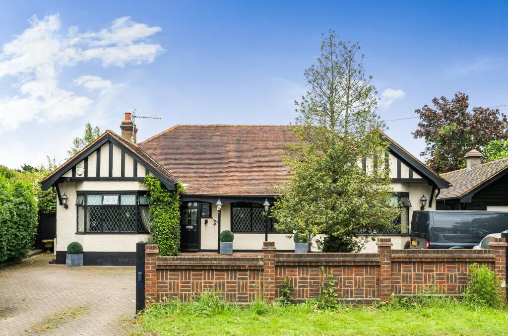 Main image of property: Sewardstone Road, Chingford E4