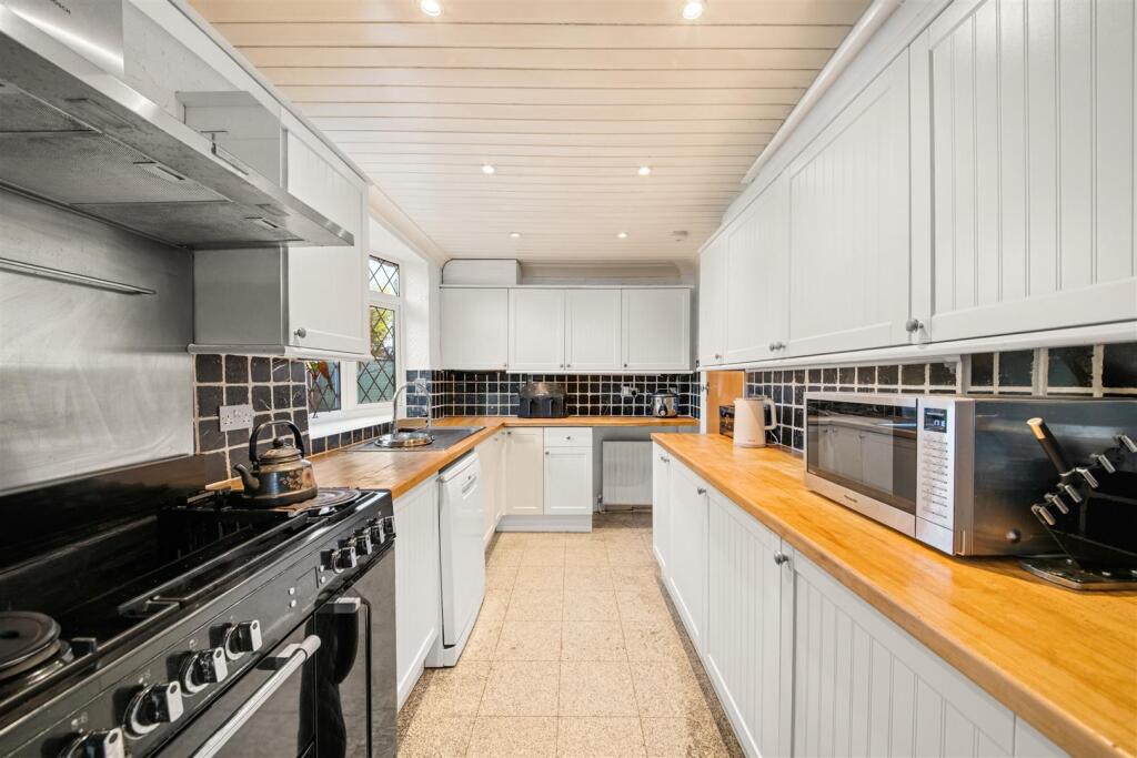 House in Southall - View 3