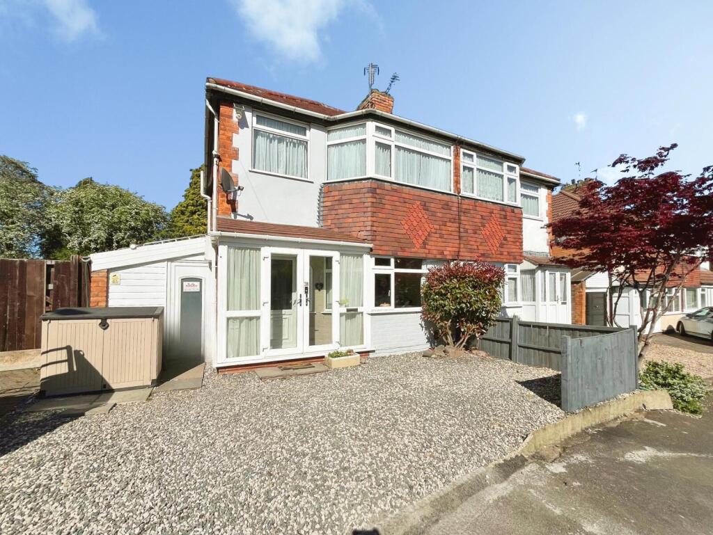 Main image of property: Cleveleys Avenue, Leicester, Leicestershire, LE3