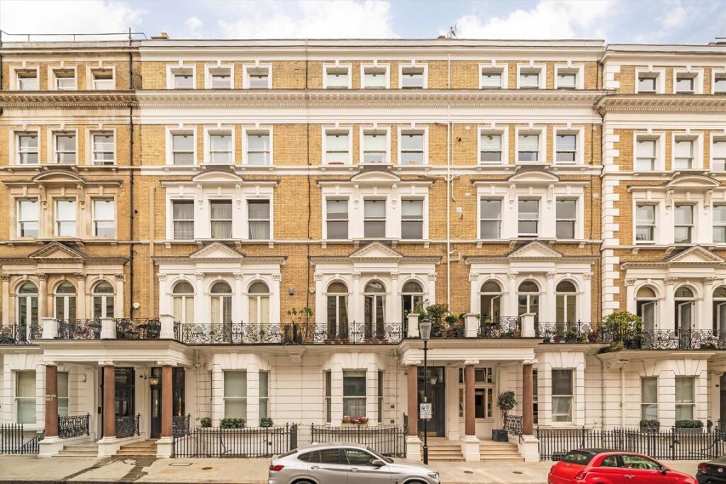 Main image of property: De Vere Gardens, Kensington