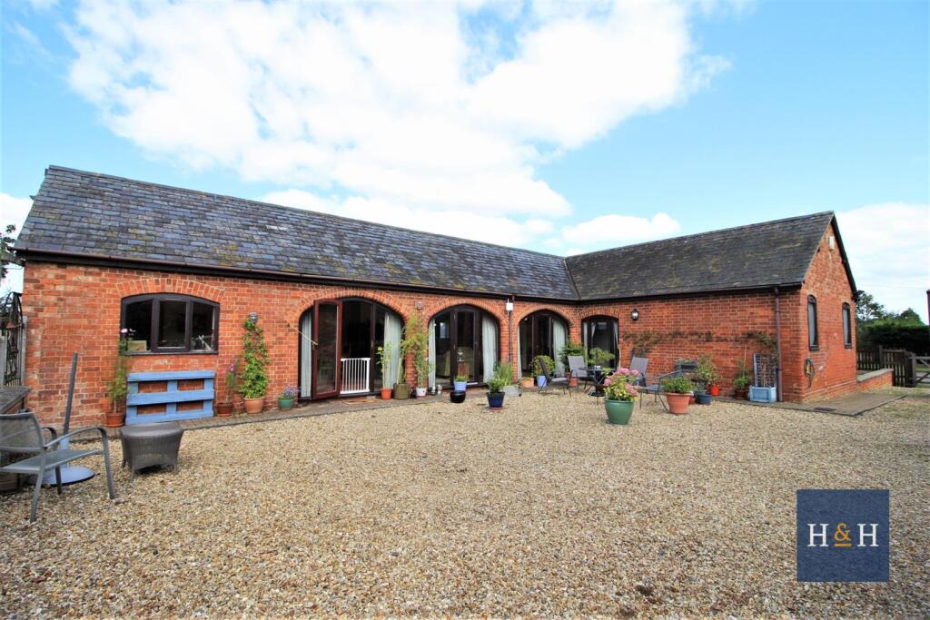 Main image of property: BROCKHALL ROAD, FLORE - NN7