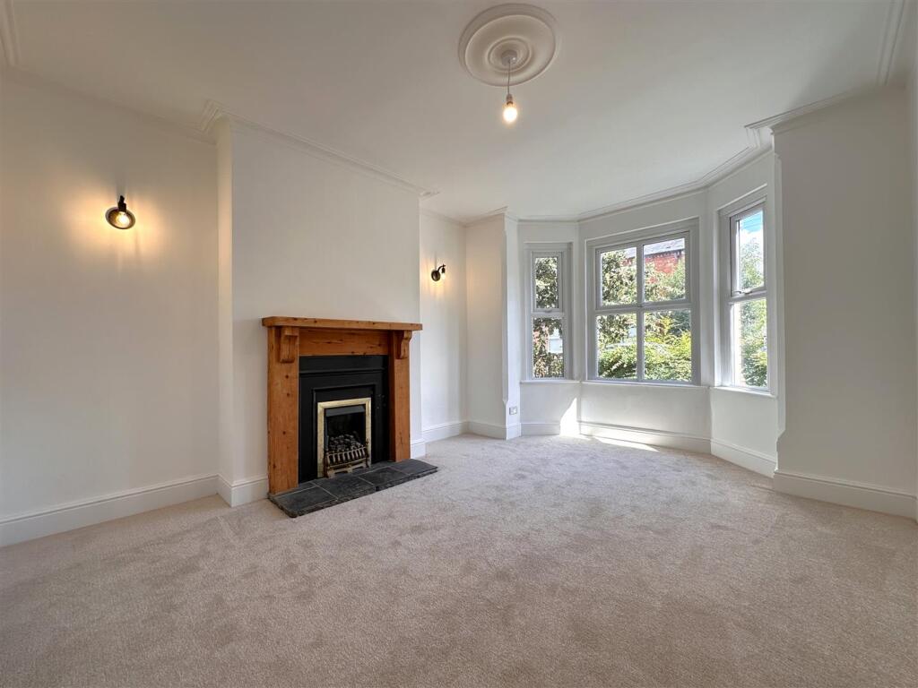 House in Nottingham - View 2