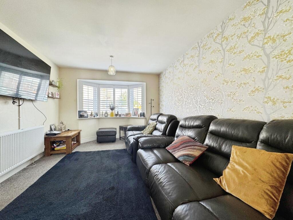 Stockwell Avenue, Kiveton Park, Sheffield, South Yorkshire, S26 - View 5