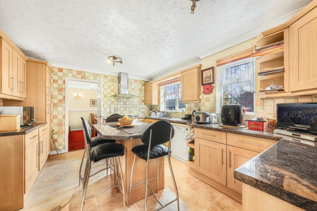 House in Southend-on-Sea - View 2
