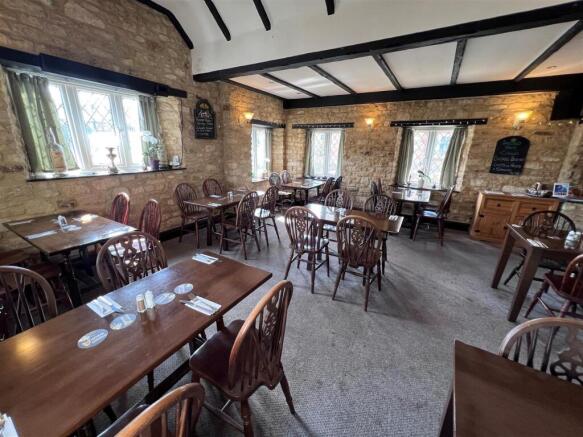 Restaurant b.jpg