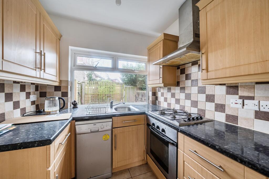 Park Road, Kingston Upon Thames, KT2 photo 2