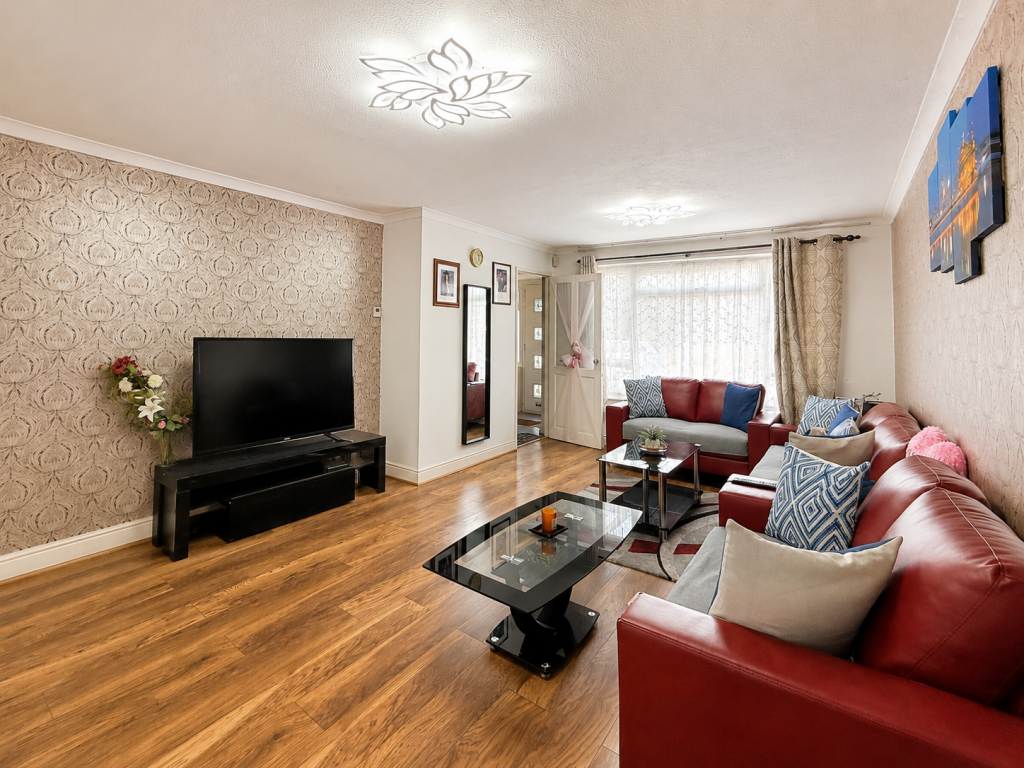 House in Southall - View 4