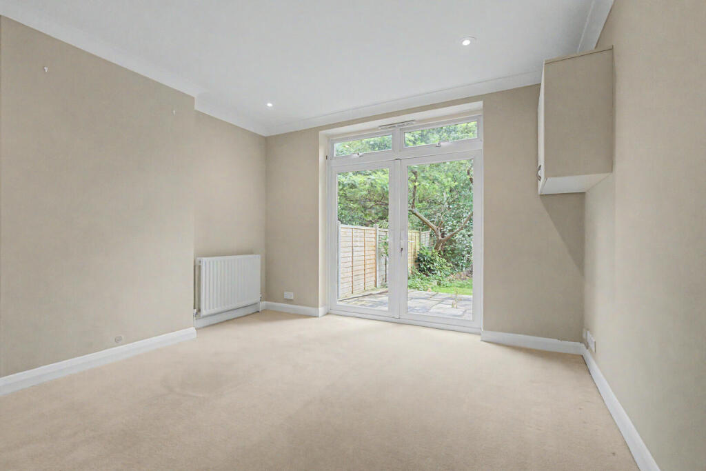House in Brighton - View 4