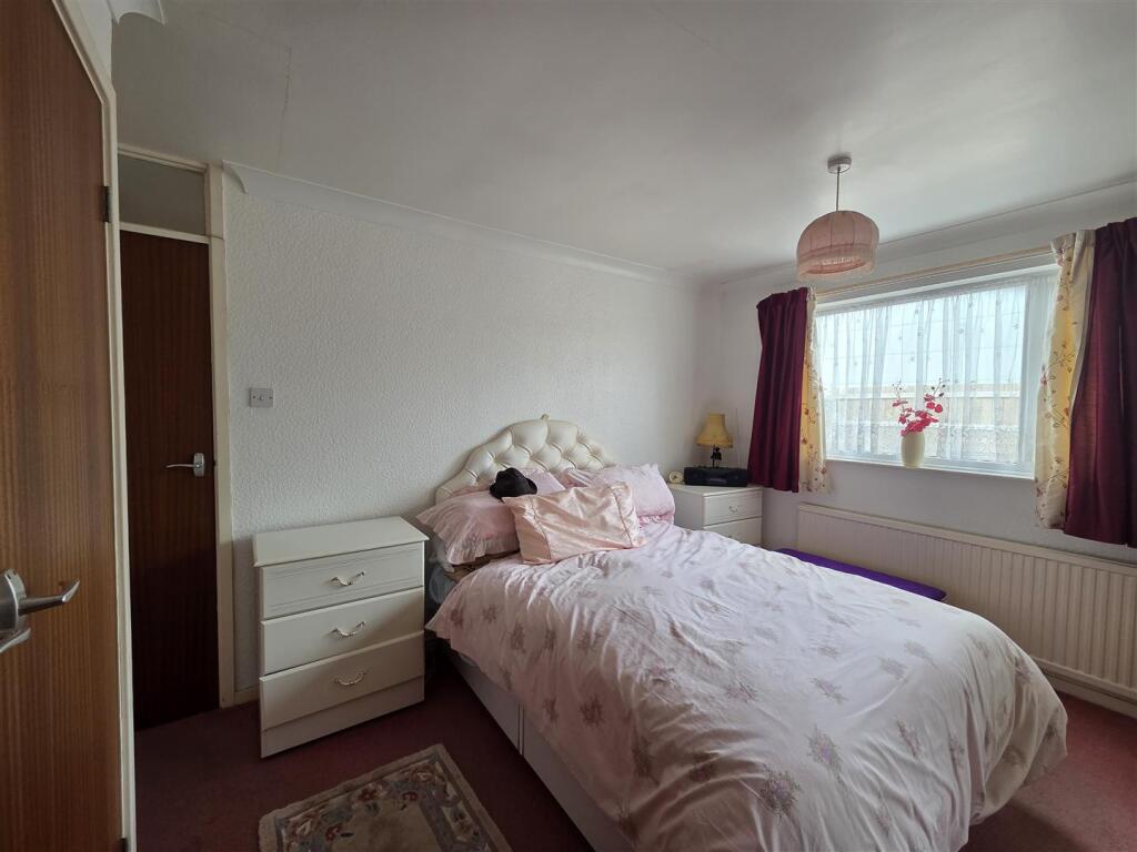 House in Mansfield, Warsop - View 5