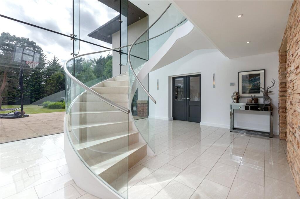 House in Stockton-on-Tees, Nunthorpe - View 4