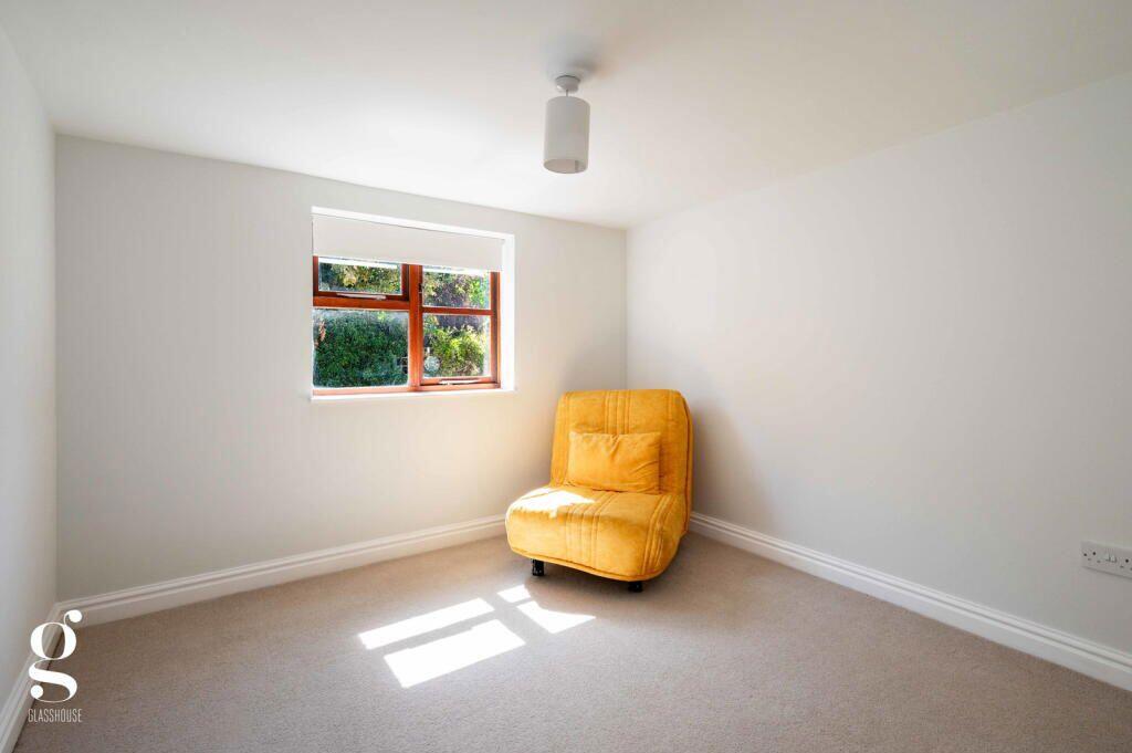 House in Hereford, Herefordshire - More