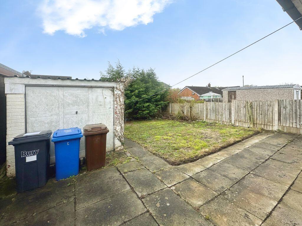 Elland Close, Unsworth photo 4