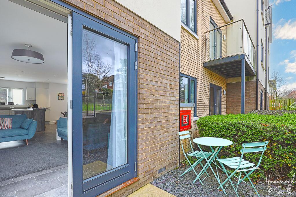 Apartment in Chelmsford - View 4