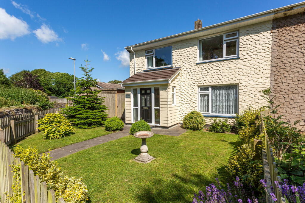 4-bed semi-detached on 17, Poyers, Wrafton, Braunton, North Devon, £350,000